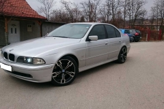 BMW 5 (Sivi) 01